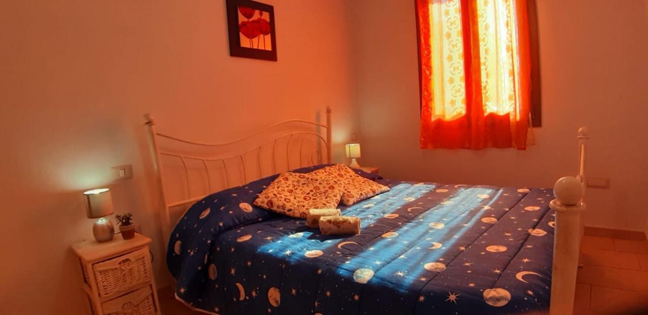 Villa Il Girasole à SantʼAntìoco Extérieur photo